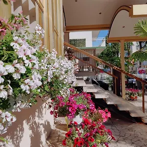 3* Hotel Mia Restaurant